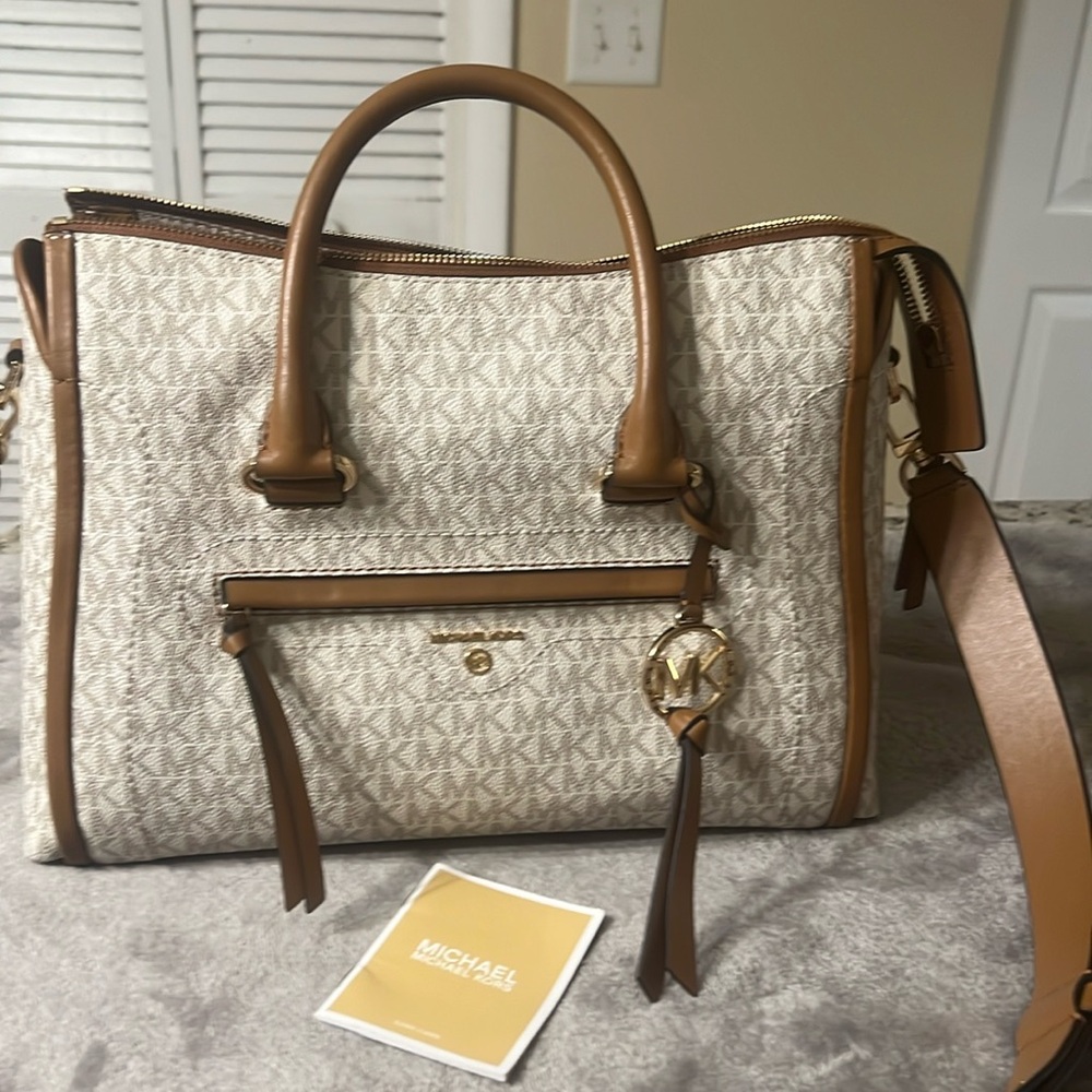 Michael Kors Carine handbag